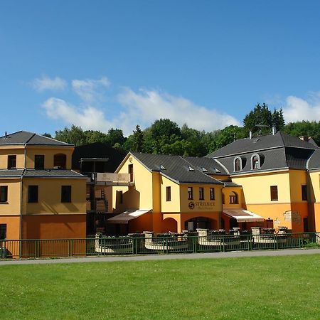 Teplice nad Metují Hotel Strelnice מראה חיצוני תמונה