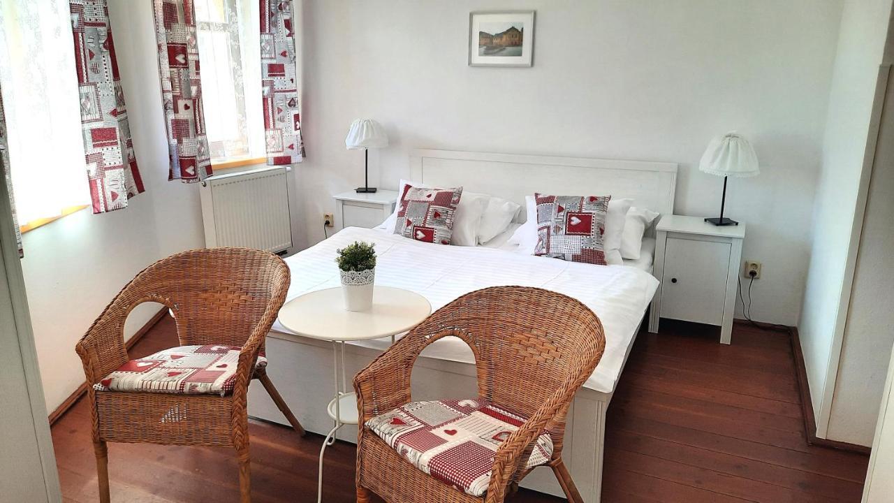 Teplice nad Metují Hotel Strelnice מראה חיצוני תמונה