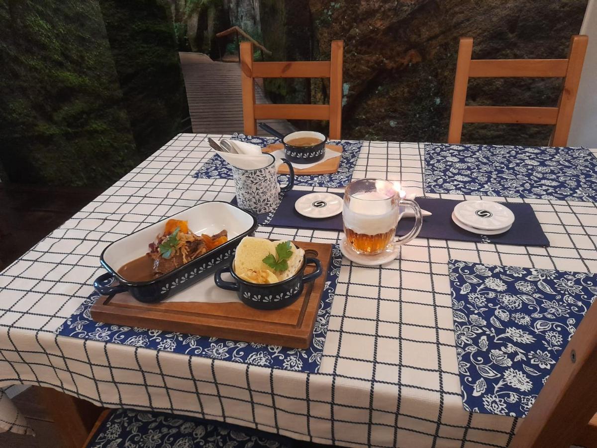 Teplice nad Metují Hotel Strelnice מראה חיצוני תמונה