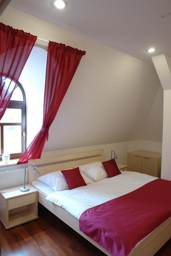 Teplice nad Metují Hotel Strelnice מראה חיצוני תמונה