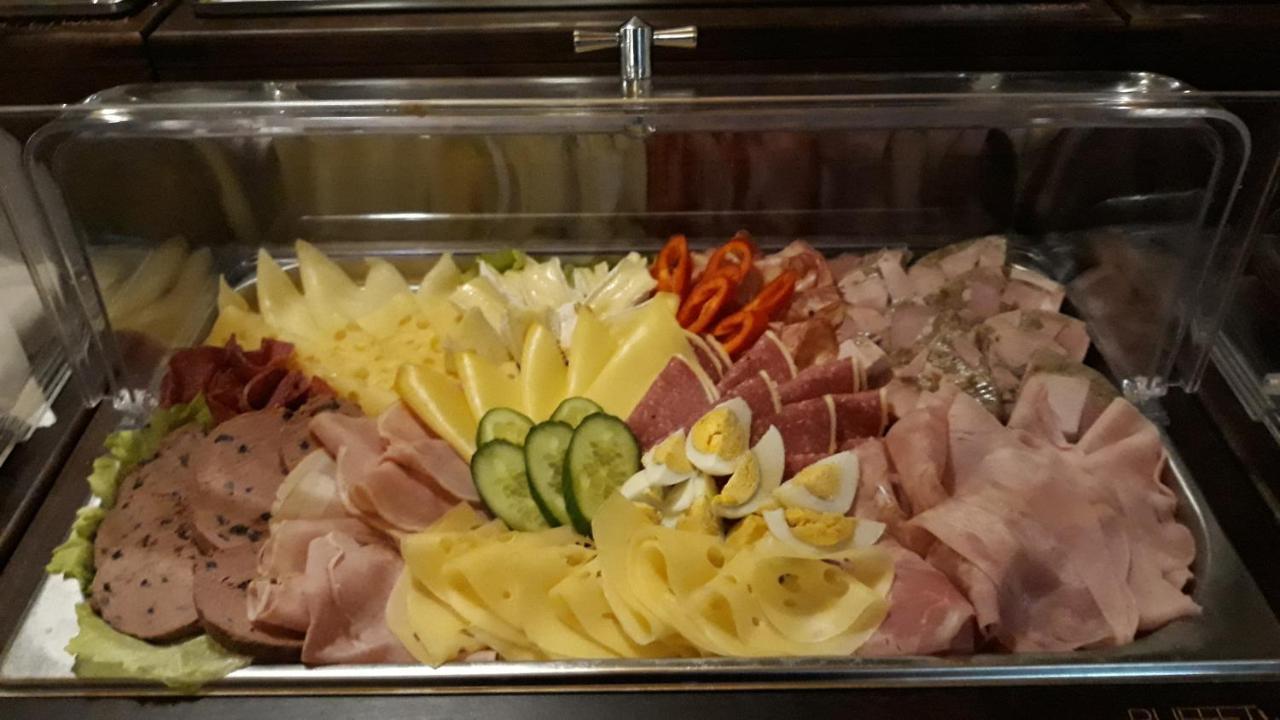 Teplice nad Metují Hotel Strelnice מראה חיצוני תמונה