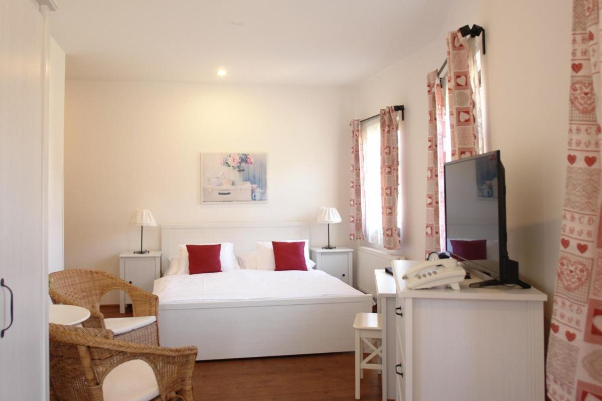 Teplice nad Metují Hotel Strelnice מראה חיצוני תמונה